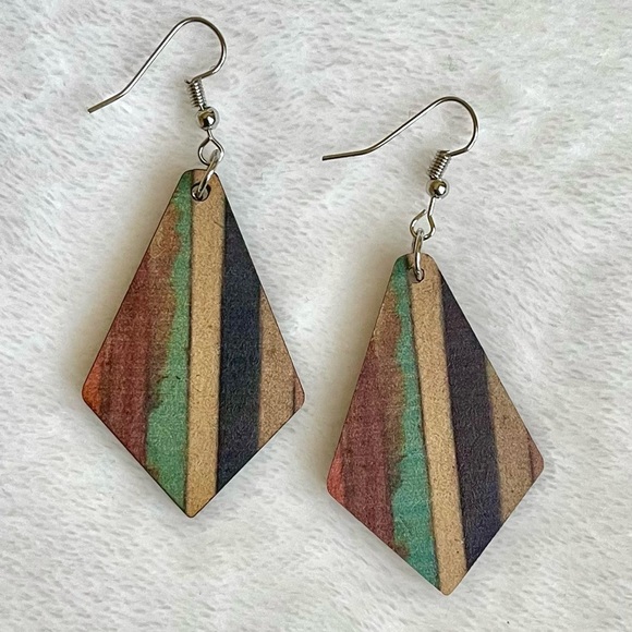 🌟3/$12 NEW Wooden Geometric Color Block Drop Pierced Earrings - Picture 3 of 5